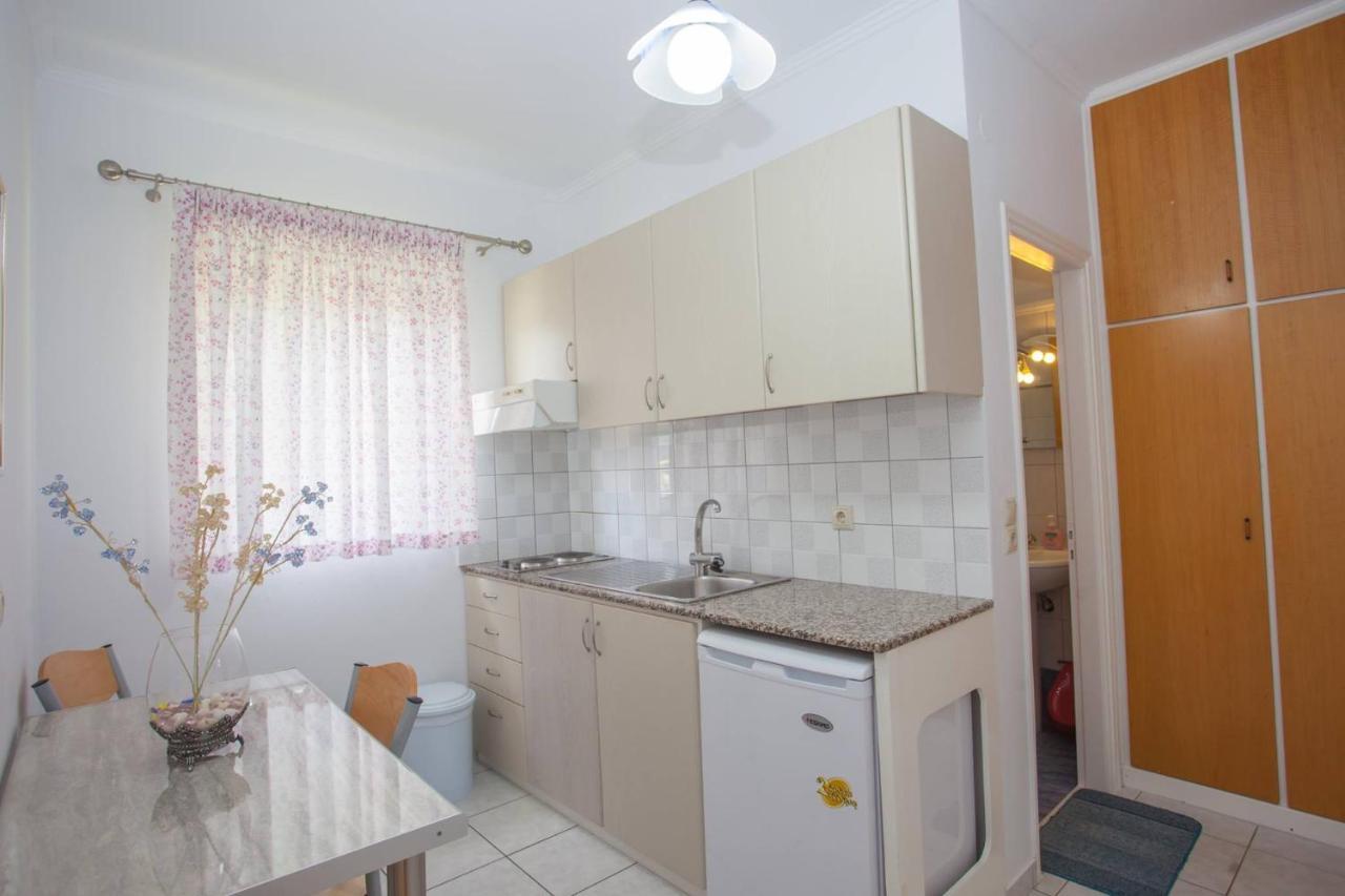 Dimosthenis Apartments Nydrí Eksteriør bilde